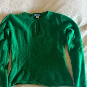Emerald green White and Warren cashmere sweater. Gently used. Size small.